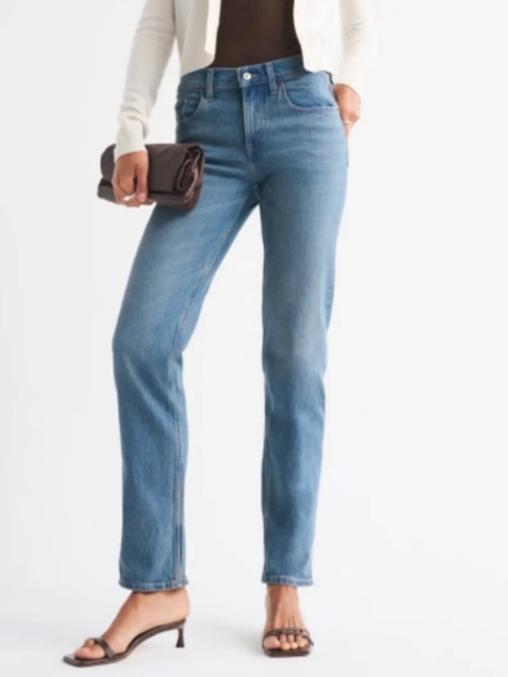 Abercrombie & Fitch The Straight Mid Rise Jeans - Medium Blue